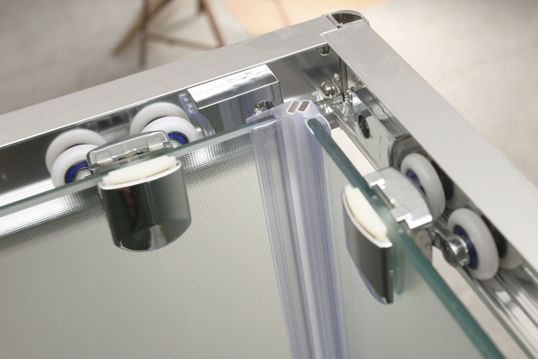 Душевая кабина BelBagno Unique (750-900)x(750-900)x1900, прозрачное стекло, хромированный профиль, U